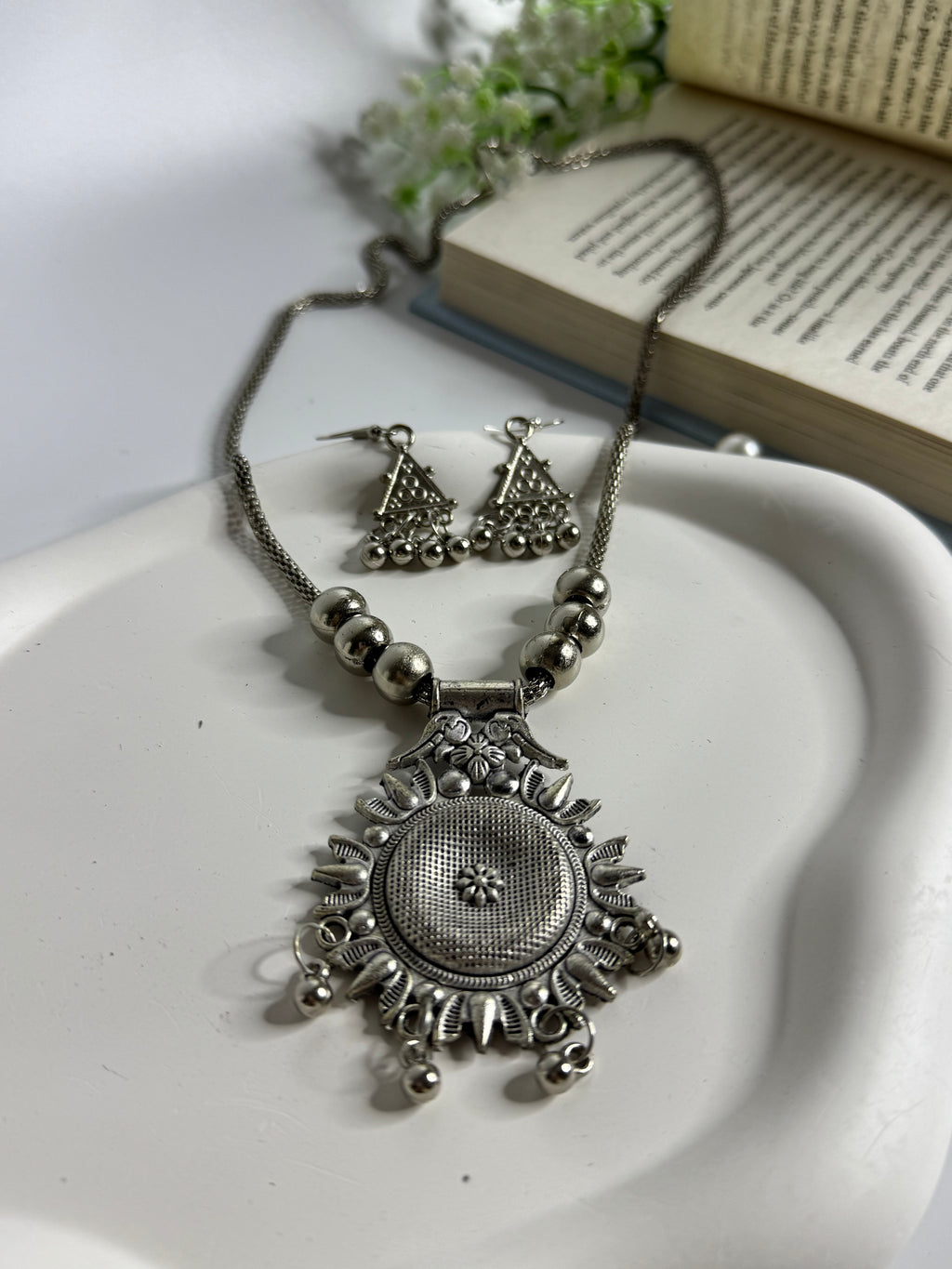 Vintage Oxidised Necklace Set