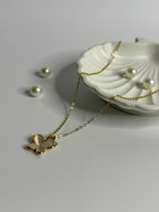 Elegant Butterfly Pendant Necklace Gold