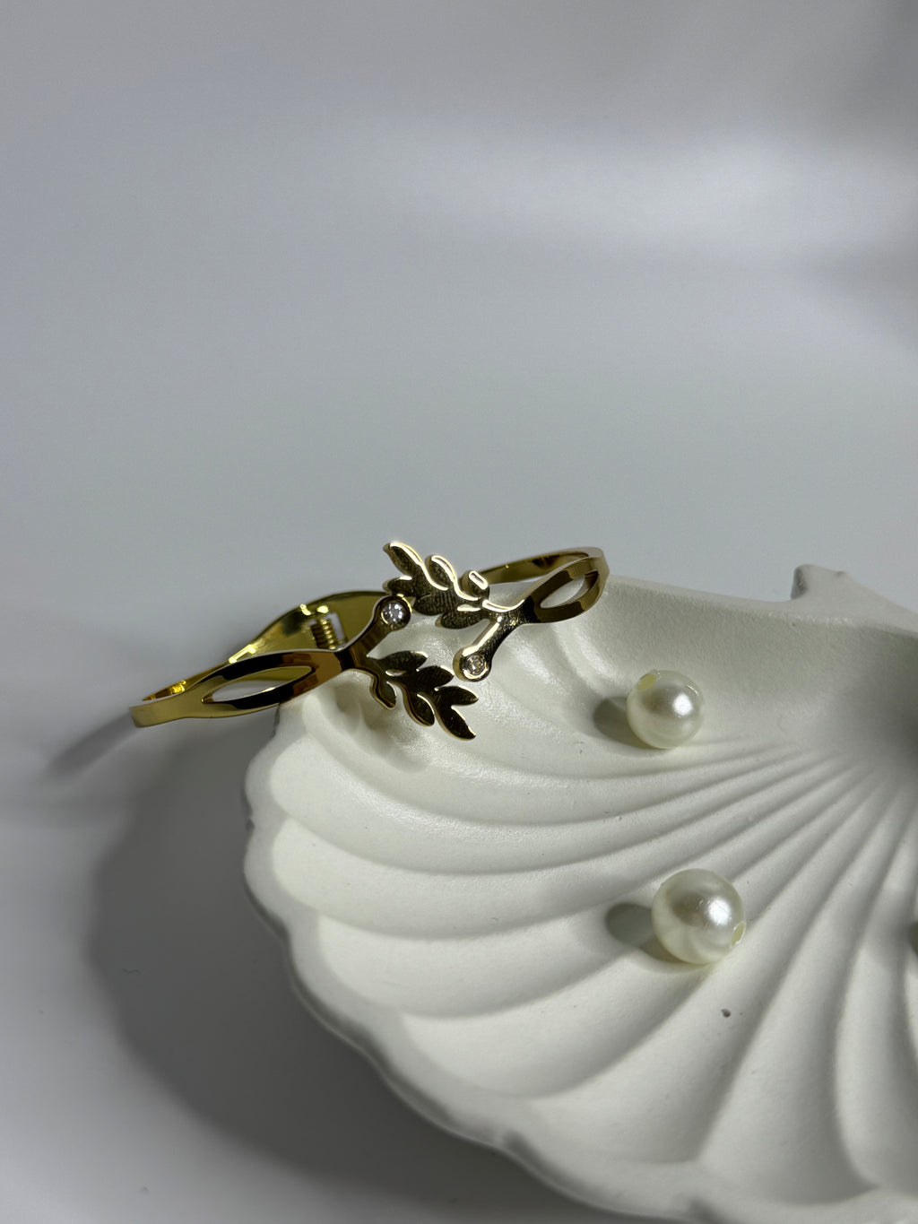 Golden Leaf Anti-Tarnish Bracelet