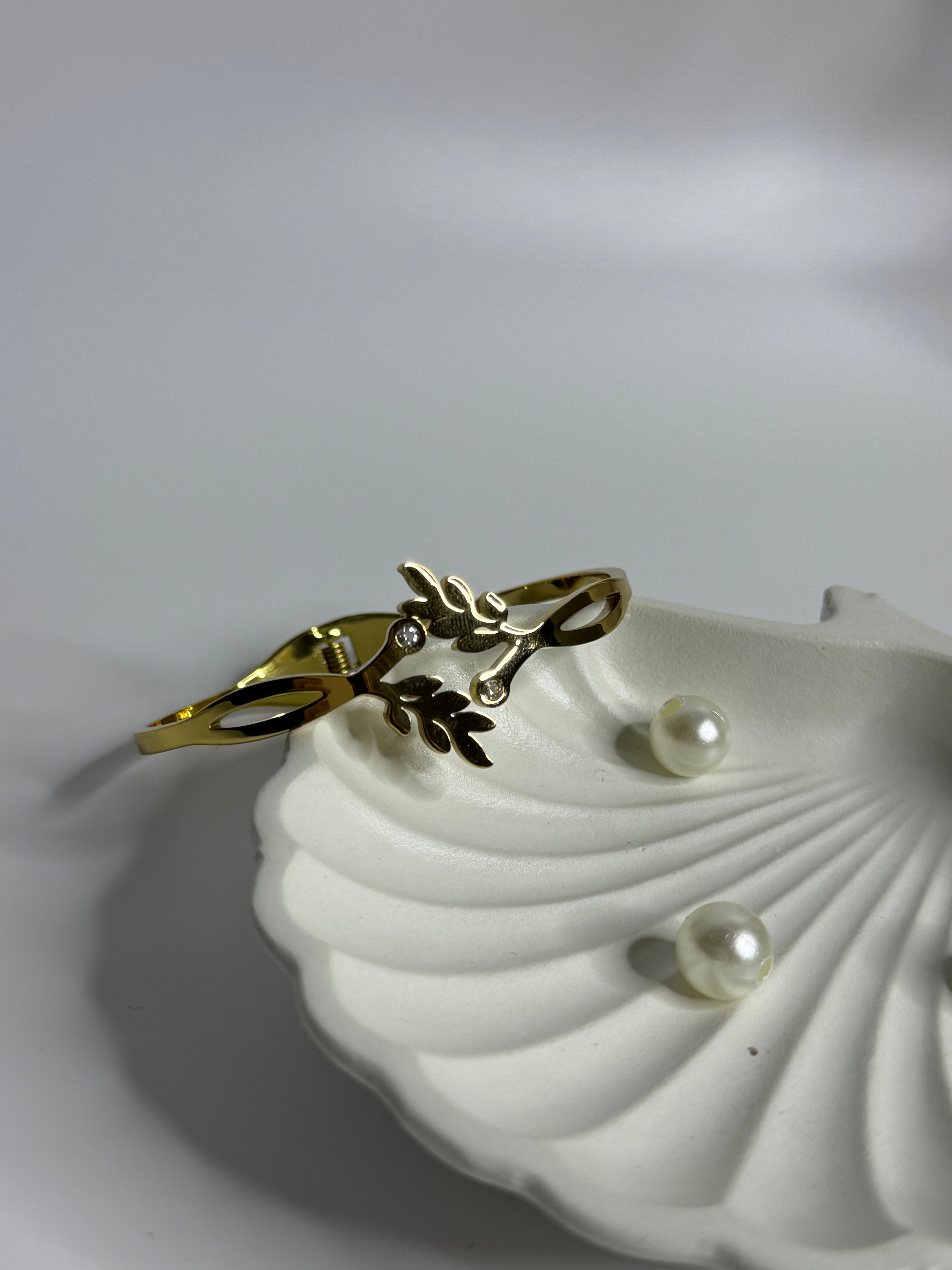 Golden Leaf Anti-Tarnish Bracelet