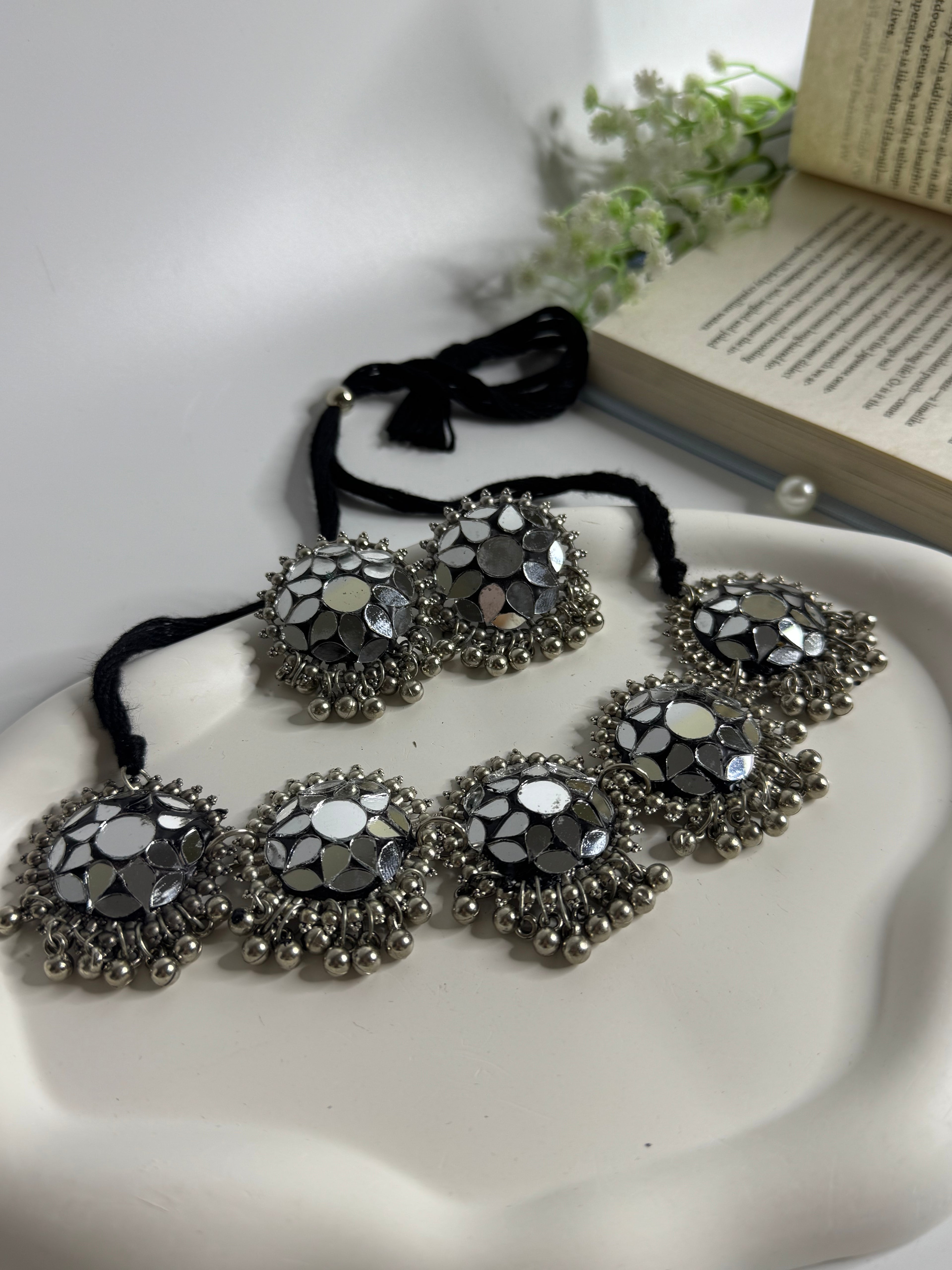 Taditional Mirror Disc Oxidised Choker Set
