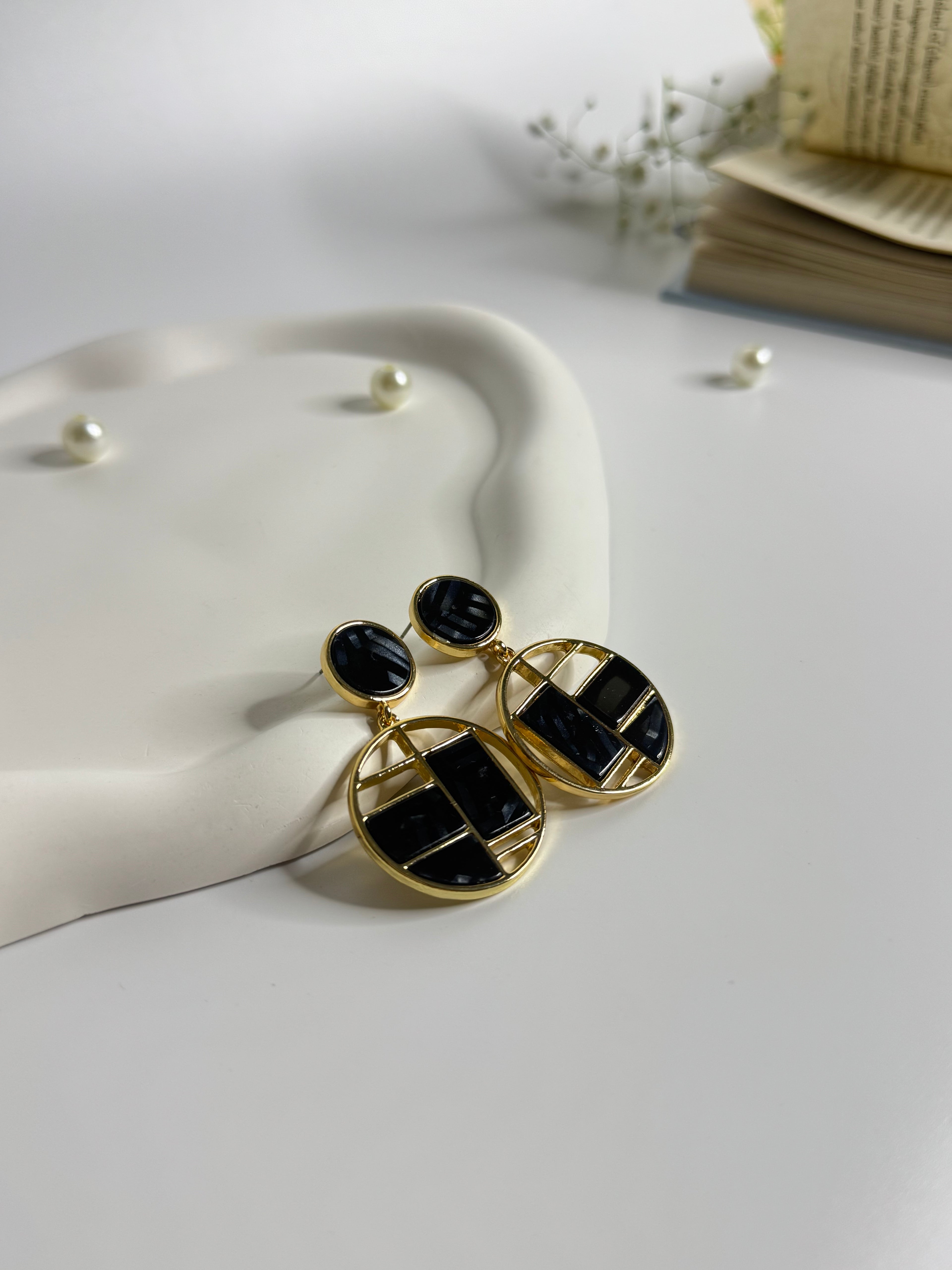 Geometric Frame Statement Earrings Black