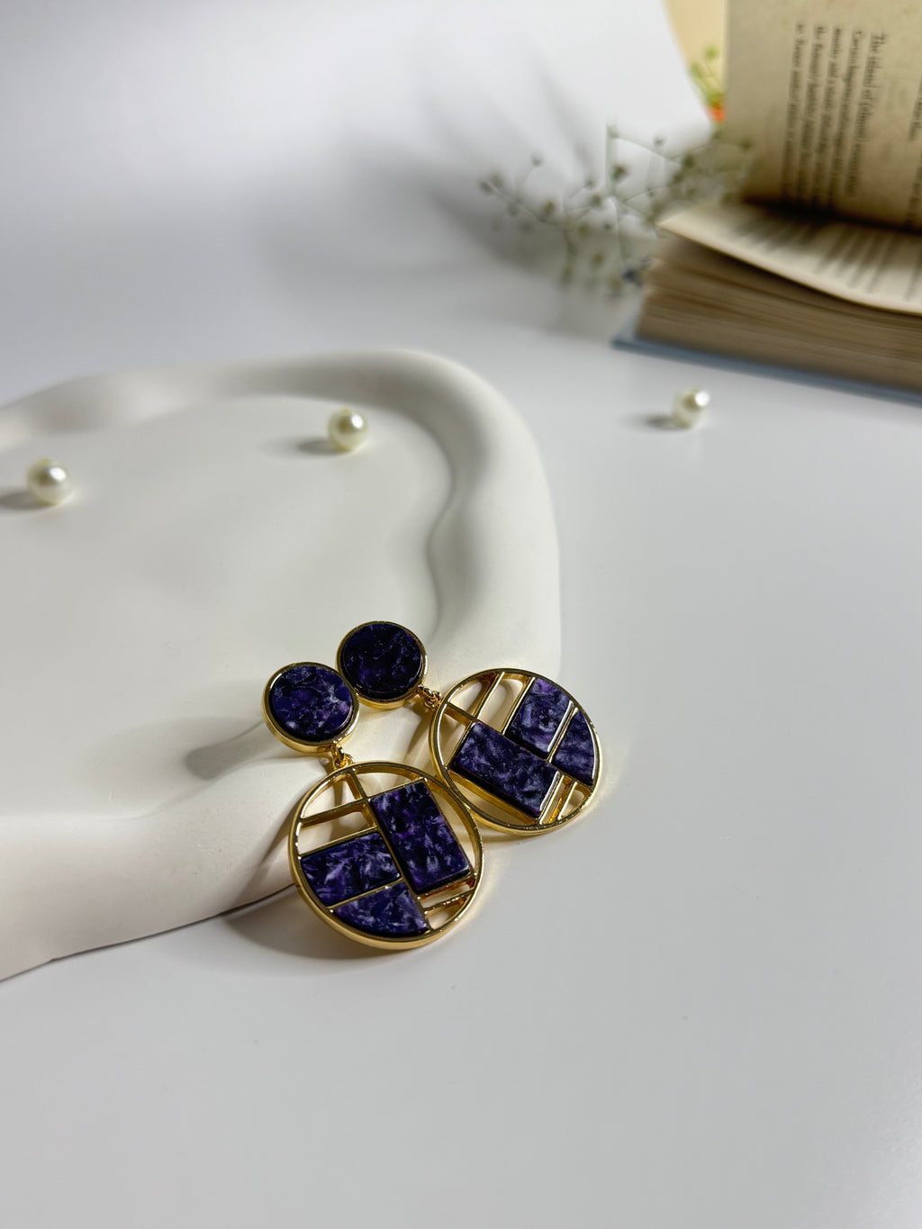 Geometric Frame Statement Earrings Violet