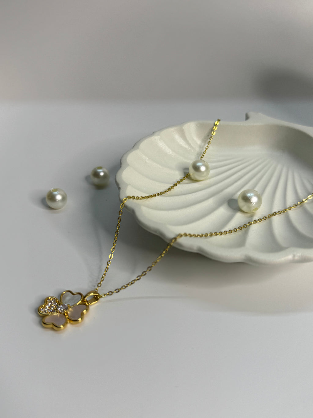 Golden Bloom Floral Pendant Necklace