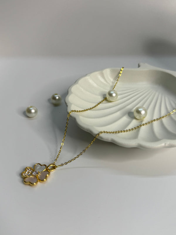 Golden Bloom Floral Pendant Necklace