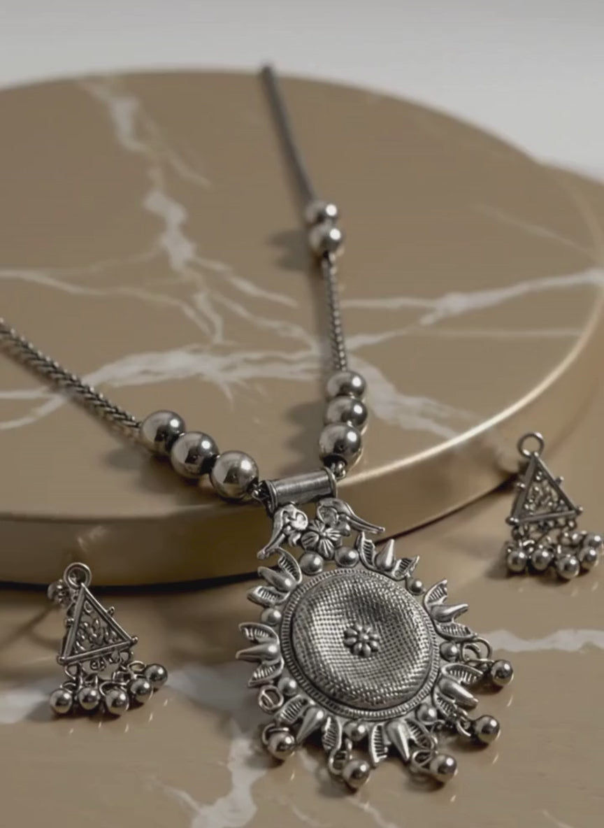Vintage Oxidised Necklace Set