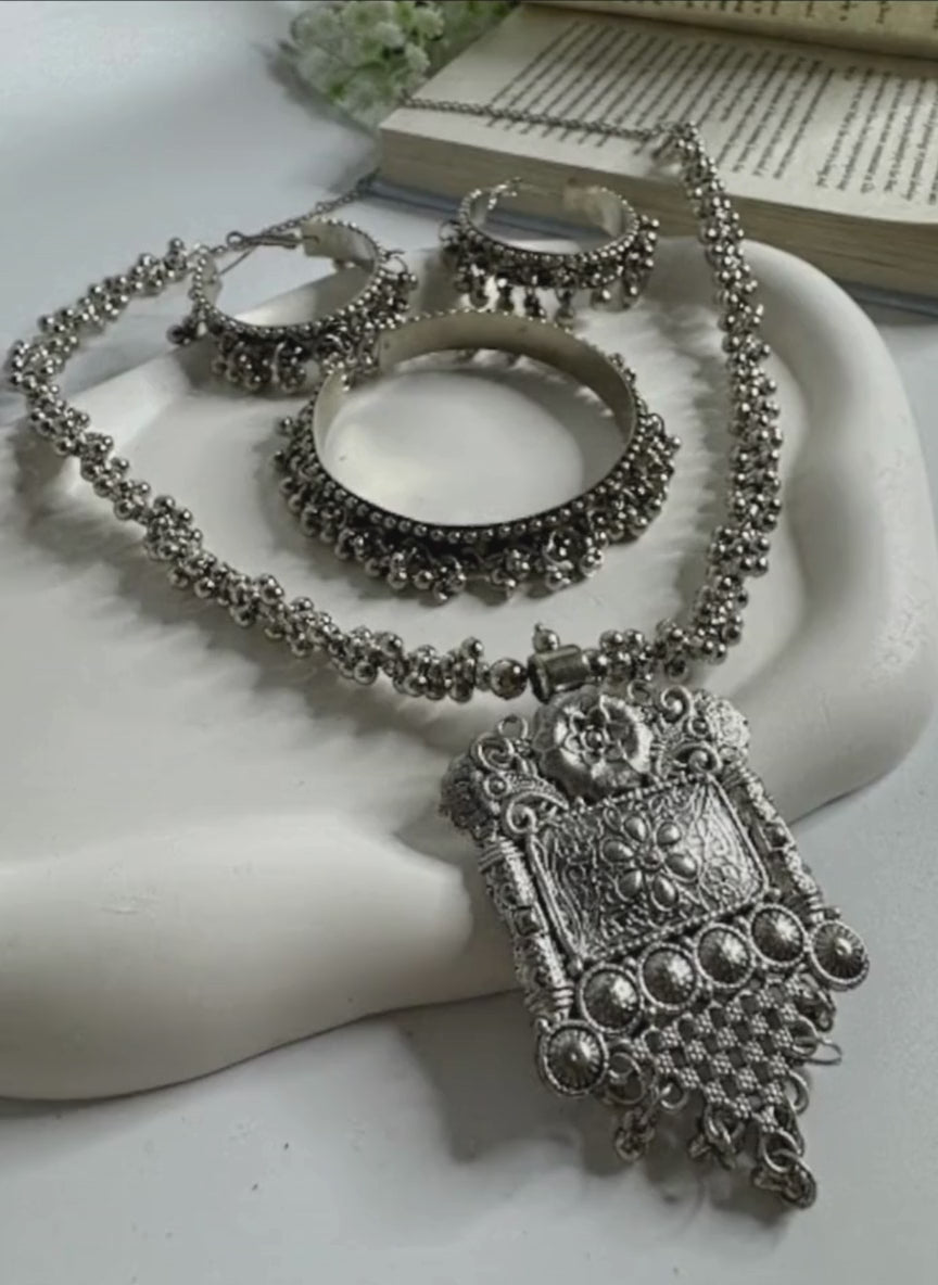 Heritage Oxidised Jewellery Set (3-Piece)