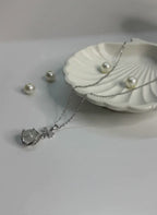 Minimal Abstract Loop Pendant Necklace Silver