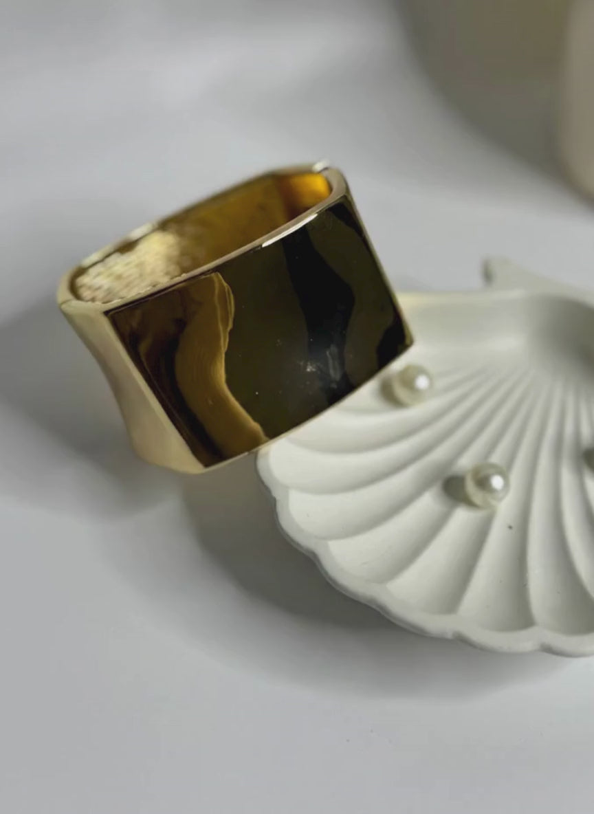 Classic Wide Anti-Tarnish Cuff
