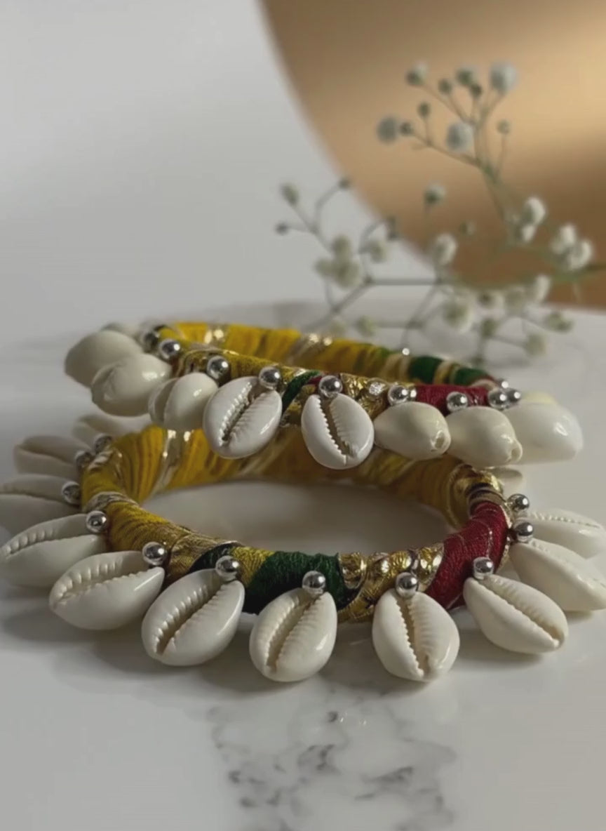 Fabric Wrapped Shell Charm Bracelet Set Multicolour