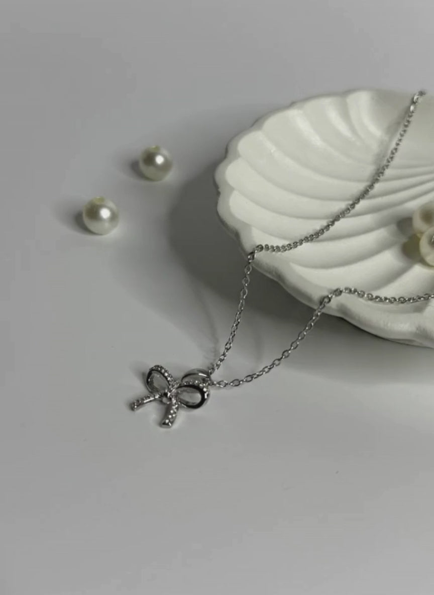 Silver Elegant Bow Pendant Necklace