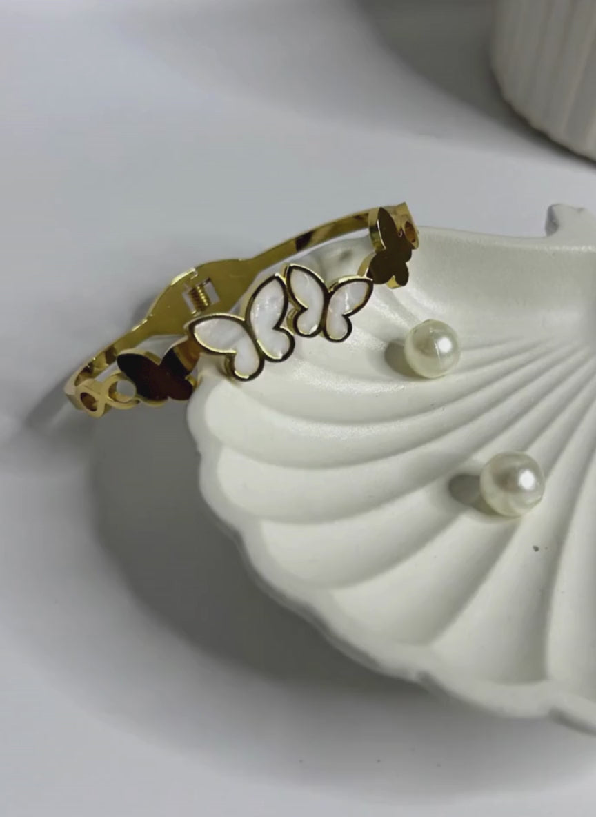 Butterfly Inlay Anti-Tarnish Bracelet