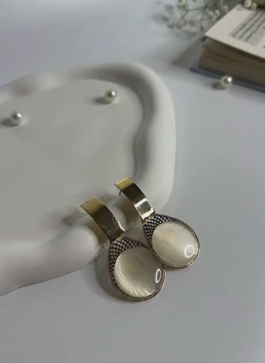 Sleek Arc Statement Hoops