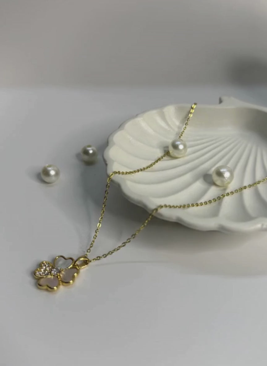 Golden Bloom Floral Pendant Necklace