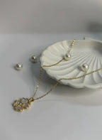 Golden Bloom Floral Pendant Necklace